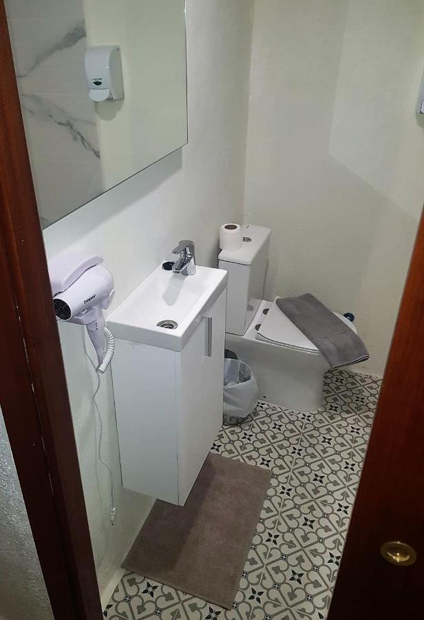 Hostal Mozaik Lloret Lloret de Mar Bagian luar foto