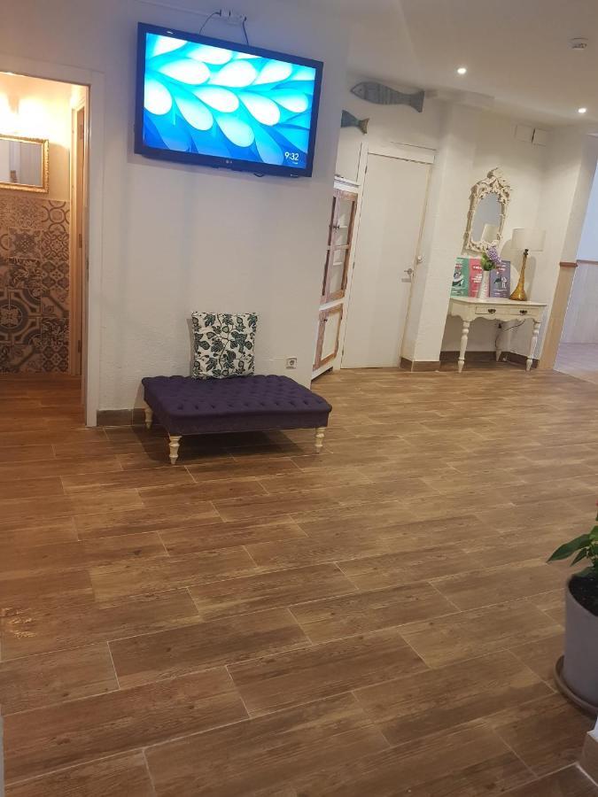 Hostal Mozaik Lloret Lloret de Mar Bagian luar foto