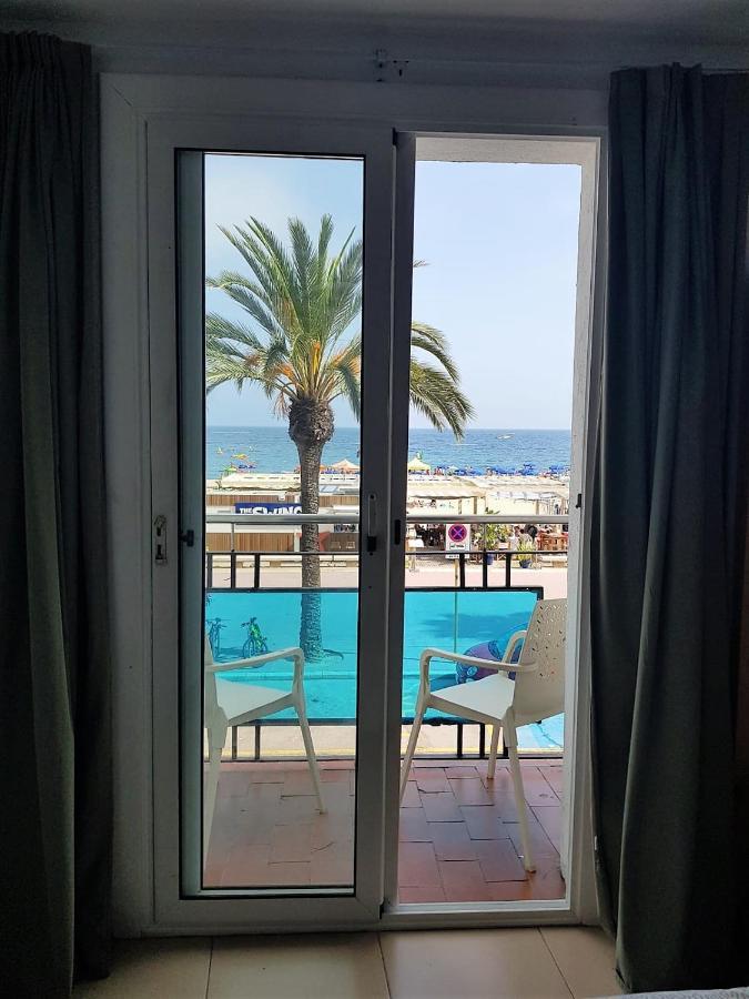 Hostal Mozaik Lloret Lloret de Mar Bagian luar foto